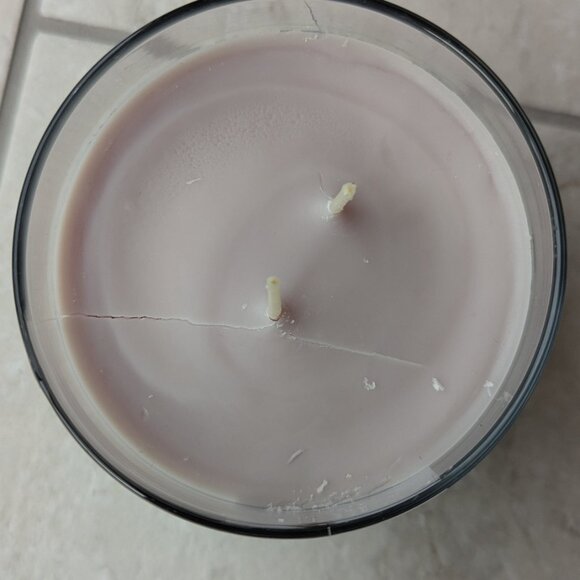 New Two Wick Candle - Picture 3 of 3